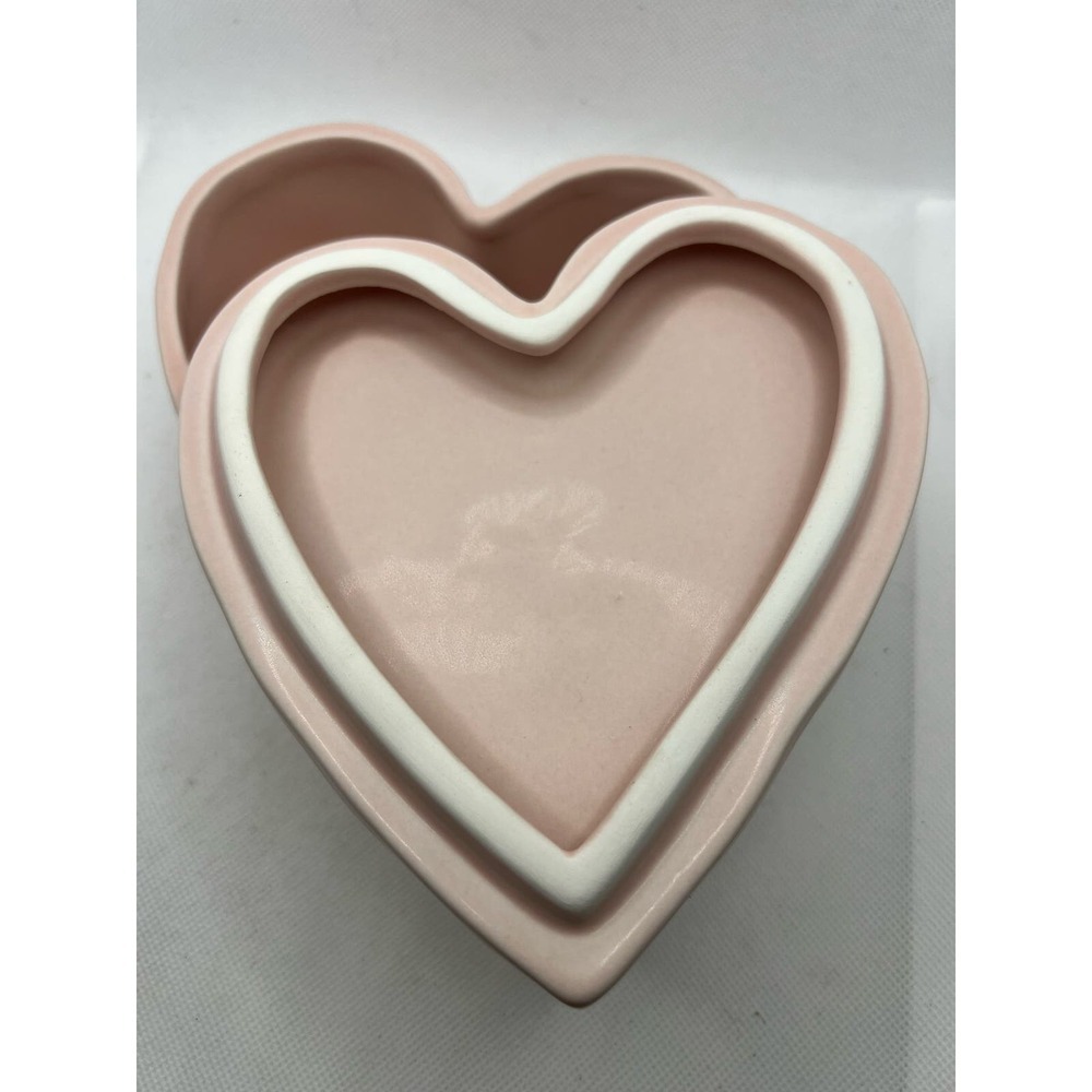 New Rae Dunn Pink Ceramic “Hello Pretty” Heart Box - Picture 3 of 5